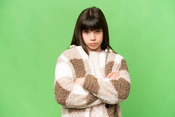 Kleines Mädchen Über Isolierten Grünen Chroma Schlüsselhintergrund Verärgert — Stockfoto