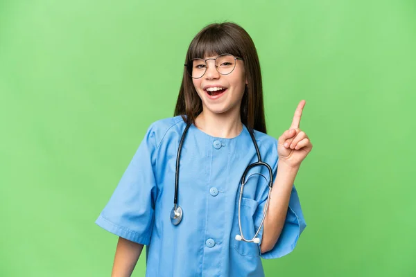 Kislány Mint Sebész Orvos Izolált Chroma Kulcs Háttér Mutatja Emelje — Stock Fotó