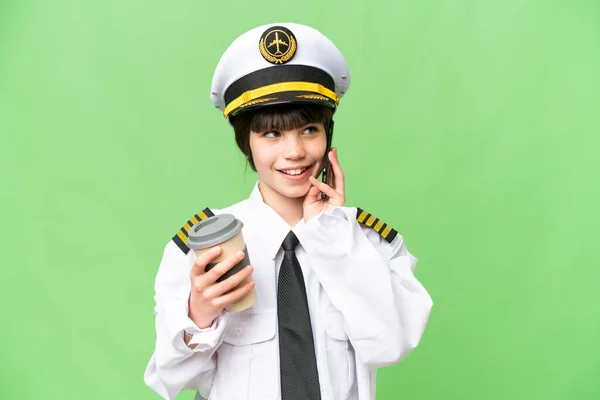 Bambina Come Pilota Aeroplano Sfondo Chiave Croma Isolato Con Caffè — Foto Stock