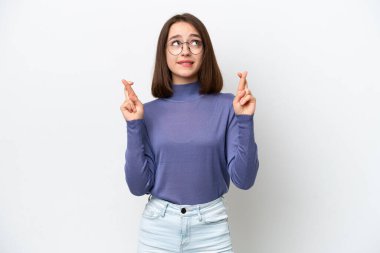 Genç Ukraynalı kadın beyaz arka planda izole edilmiş, şans diliyor ve en iyisini diliyor.