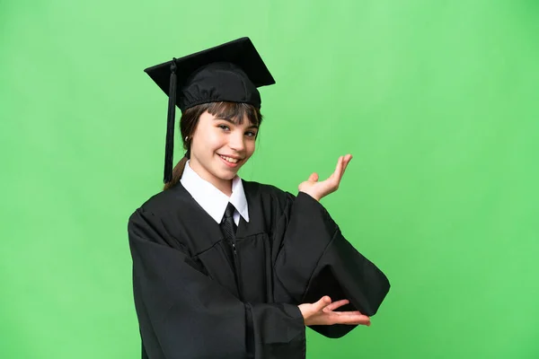Malá Univerzitní Dívka Přes Izolované Pozadí Natahuje Ruce Stranu Pro — Stock fotografie