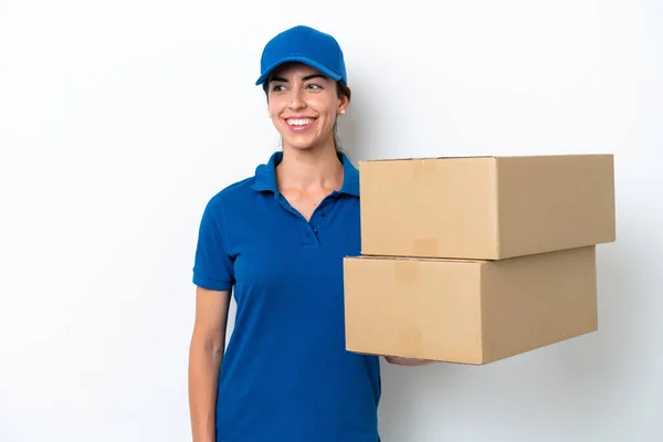 Delivery Caucasian Woman Isolated White Background Looking Side — Stok fotoğraf