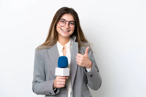 Joven Presentadora Televisión Caucásica Mujer Aislada Sobre Fondo Blanco Dando —  Fotos de Stock