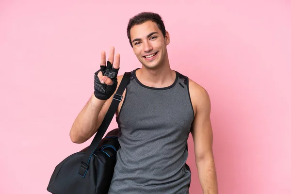 Νεαρός Αθλητής Καυκάσιος Άνδρας Αθλητική Τσάντα Απομονωμένη Ροζ Φόντο Χαρούμενος — Φωτογραφία Αρχείου