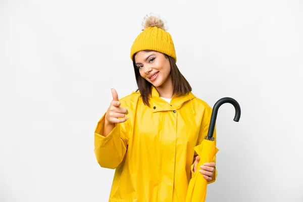 Yağmura Dayanıklı Paltosu Şemsiyesi Olan Genç Bir Rus Kadın Izole — Stok fotoğraf