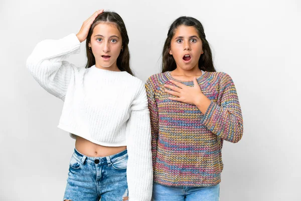 Freunde Mädchen Über Isolierten Weißen Hintergrund Mit Überraschendem Gesichtsausdruck — Stockfoto