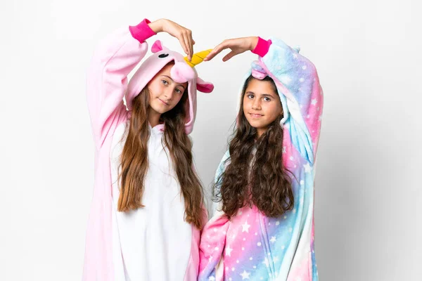 Friends Girls Unicorn Pajamas Isolated White Background — Stock fotografie