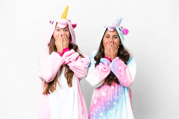 Friends Girls Unicorn Pajamas Isolated White Background Smiling Lot While — Stock Photo, Image