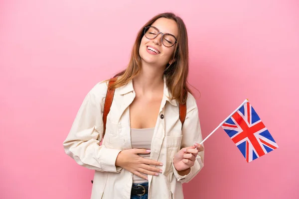 Genç Beyaz Bir Kadın Elinde Birleşik Krallık Bayrağı Tutuyordu Pembe — Stok fotoğraf