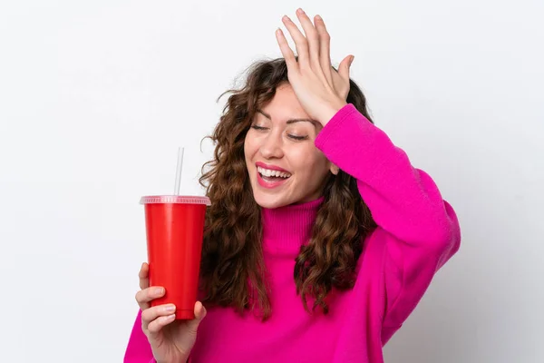 Young Caucasian Woman Drinking Soda Isolated White Background Has Realized — Stock Fotó