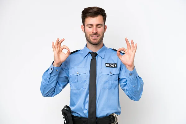 Jonge Politie Blanke Man Geïsoleerd Witte Achtergrond Zen Pose — Stockfoto