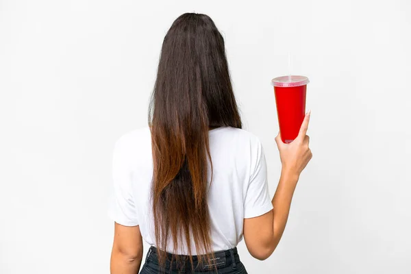 Jeune Femme Arabe Tenant Soda Sur Fond Blanc Isolé Position — Photo