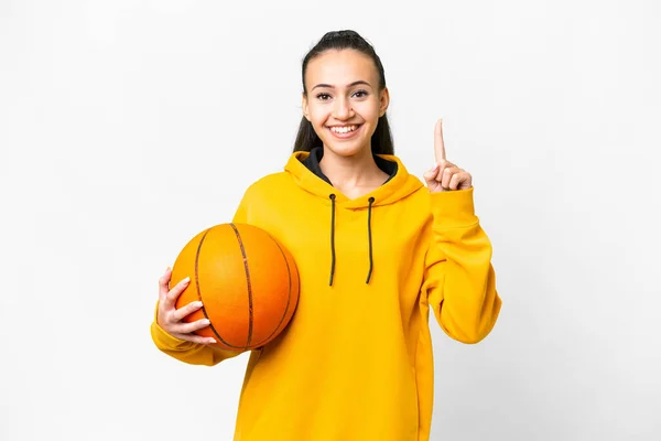 若いですアラビア人女性プレーバスケットボール上の隔離された白い背景を指摘素晴らしいアイデア — ストック写真
