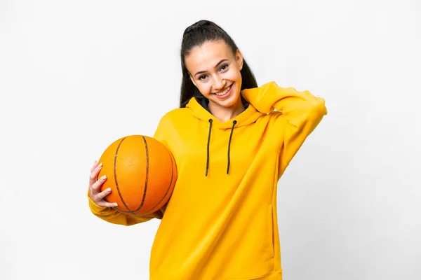 Jeune Femme Arabe Jouant Basket Sur Fond Blanc Isolé Riant — Photo