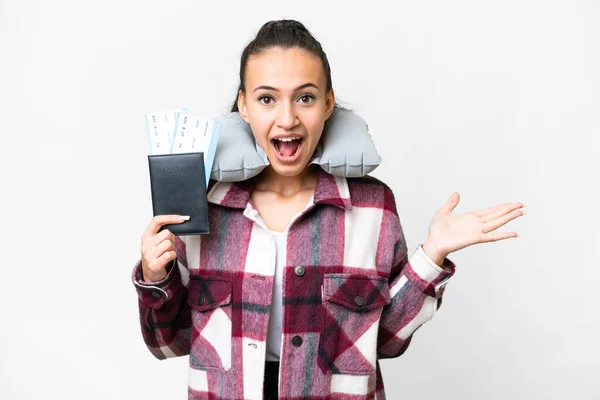Giovane Viaggiatore Donna Possesso Passaporto Sfondo Bianco Isolato Con Espressione — Foto Stock
