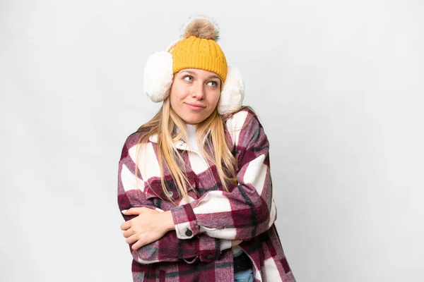 Ung Söt Blond Kvinna Bär Vinter Muffar Över Isolerade Vit — Stockfoto
