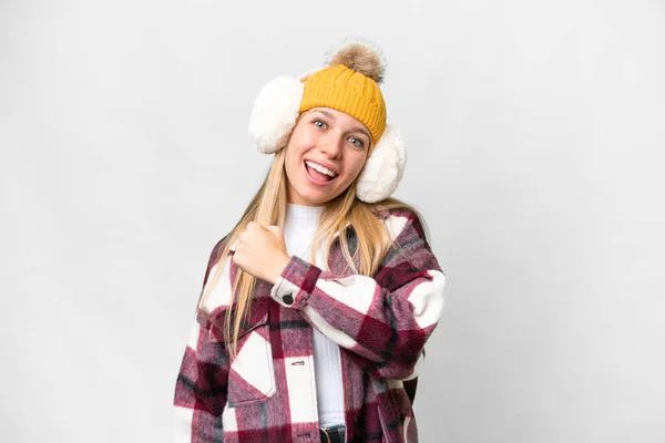 Junge Hübsche Blonde Frau Trägt Wintermützen Über Isoliertem Weißem Hintergrund — Stockfoto