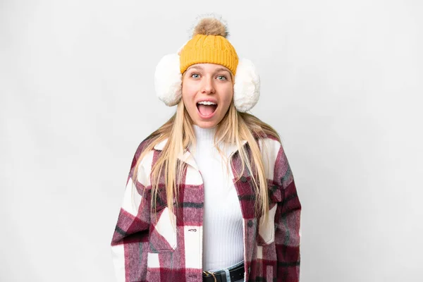Junge Hübsche Blonde Frau Trägt Wintermuffs Über Isoliertem Weißem Hintergrund — Stockfoto