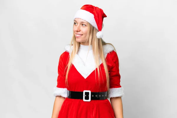 Giovane Donna Bionda Con Cappello Natale Isolato Sfondo Bianco Cercando — Foto Stock