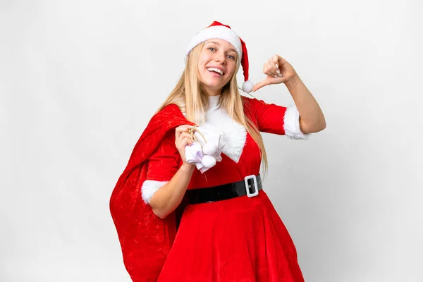 Wanita Pirang Muda Dengan Topi Natal Atas Latar Belakang Putih — Stok Foto