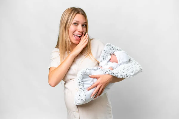 Ung Söt Gravid Kvinna Med Sitt Nyfödda Barn Över Isolerad — Stockfoto