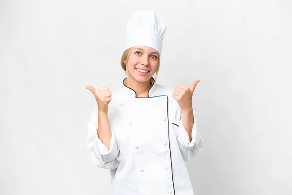 Jonge Chef Kok Vrouw Geïsoleerde Witte Achtergrond Met Duimen Omhoog — Stockfoto