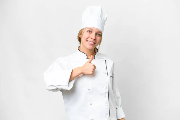 Mladý Kuchař Žena Přes Izolované Bílé Pozadí Dává Palce Nahoru — Stock fotografie