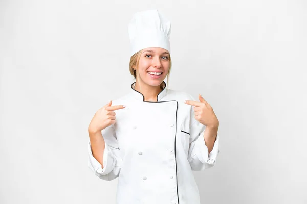 Junge Köchin Frau Über Isolierten Weißen Hintergrund Mit Überraschung Gesichtsausdruck — Stockfoto