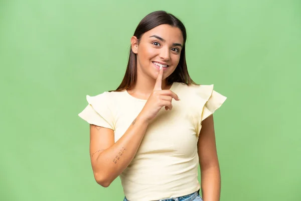 Mujer Joven Caucásica Aislada Sobre Fondo Croma Verde Mostrando Gesto — Foto de Stock