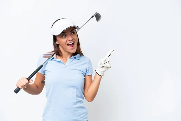 Ung Kaukasisk Kvinna Spelar Golf Isolerad Vit Bakgrund Med Avsikt — Stockfoto