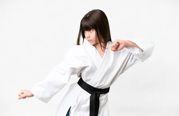 Pequeña Chica Caucásica Sobre Fondo Blanco Aislado Haciendo Karate —  Fotos de Stock