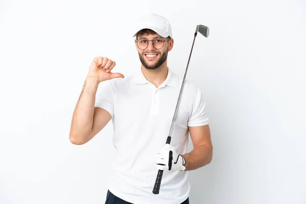 Guapo Joven Jugando Golf Aislado Sobre Fondo Blanco Orgulloso Satisfecho —  Fotos de Stock