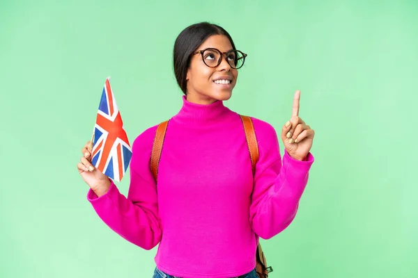 Joven Mujer Afroamericana Sosteniendo Una Bandera Del Reino Unido Sobre — Foto de Stock