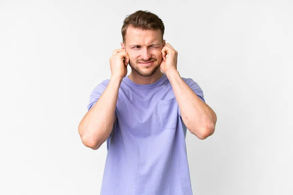 Young Handsome Caucasian Man Isolated White Background Frustrated Covering Ears — Stock Photo, Image