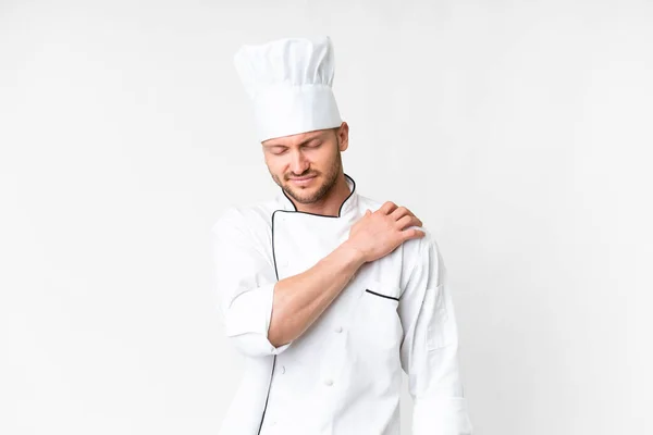 Jovem Chef Caucasiano Sobre Fundo Branco Isolado Sofrendo Dor Ombro — Fotografia de Stock