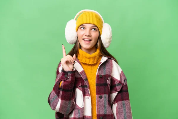 Teenager Kaukasischen Mädchen Trägt Winter Muffs Über Isolierten Hintergrund Zeigt — Stockfoto