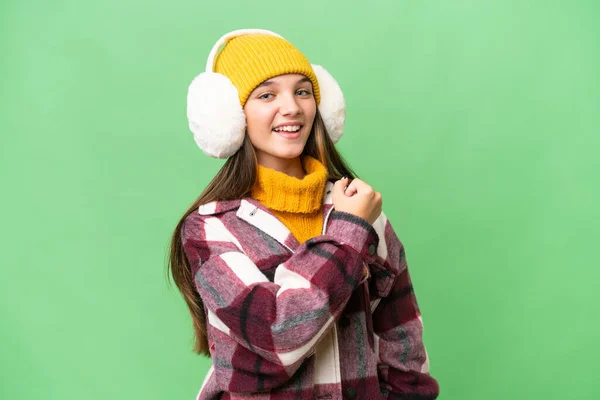 Kaukasisches Teenager Mädchen Mit Wintermützen Vor Isoliertem Hintergrund Feiert Einen — Stockfoto