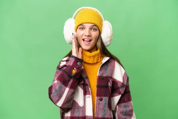 Έφηβη Καυκάσια Κοπέλα Που Φοράει Χειμωνιάτικες Μανσέτες Απομονωμένο Φόντο Έκπληξη — Φωτογραφία Αρχείου