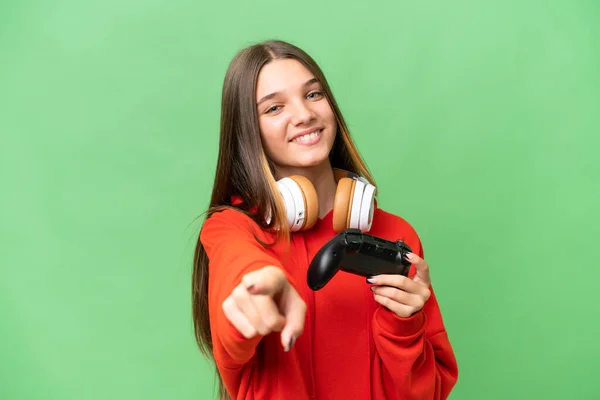 Adolescente Chica Caucásica Jugando Con Controlador Videojuego Sobre Fondo Aislado — Foto de Stock