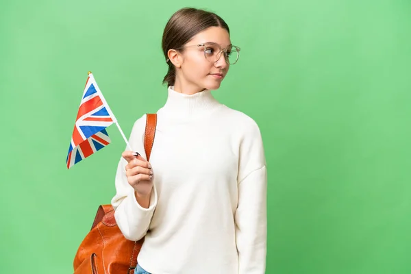 Teenager Student Kavkazské Dívka Drží Vlajku Spojeného Království Nad Izolované — Stock fotografie