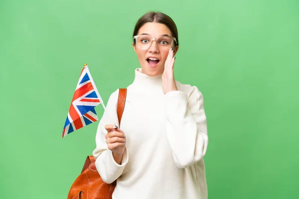 Teenager Student Běloška Dívka Drží Britskou Vlajku Nad Izolovaným Pozadím — Stock fotografie