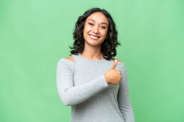 Arjantinli genç bir kadın izole edilmiş bir geçmişi var.