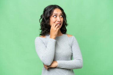 Arjantinli genç bir kadının izole edilmiş geçmişi biraz gergin.