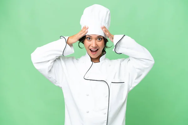 Giovane Chef Donna Argentina Sfondo Isolato Con Espressione Sorpresa — Foto Stock