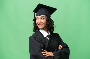 Arjantinli genç bir üniversite mezunu kolları bağlı ve mutlu bir geçmişi var.