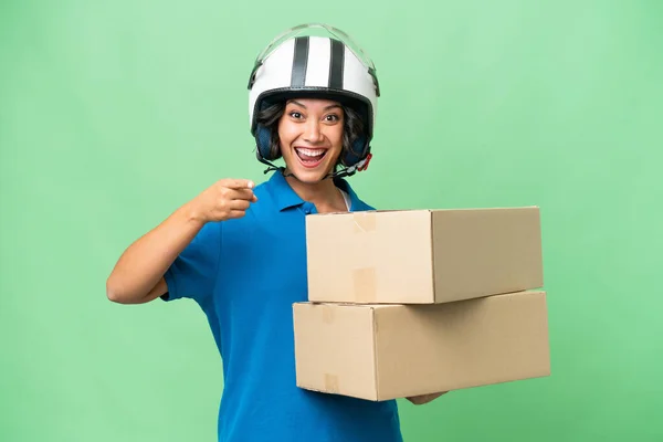 Young Argentinian Delivery Woman Isolated Background Surprised Pointing Front — Stock Photo, Image