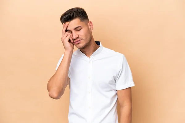 Young Caucasian Man Isolated Beige Background Headache — Foto Stock