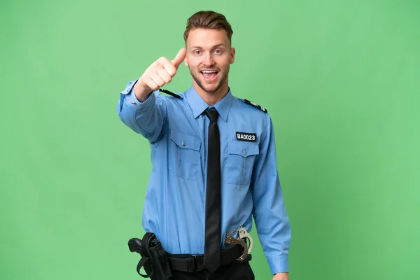 Молодий Поліцейський Над Ізольованим Тлом Великими Пальцями Вгору Тому Сталося — стокове фото