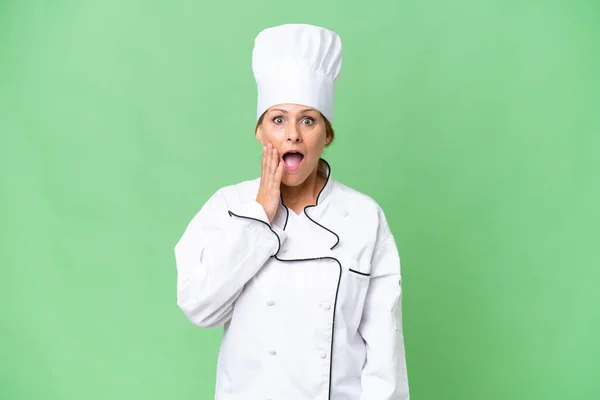 Donna Chef Mezza Età Sfondo Isolato Con Sorpresa Espressione Facciale — Foto Stock