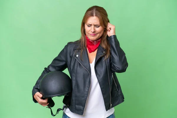 Mujer Caucásica Mediana Edad Con Casco Motocicleta Sobre Fondo Aislado — Foto de Stock